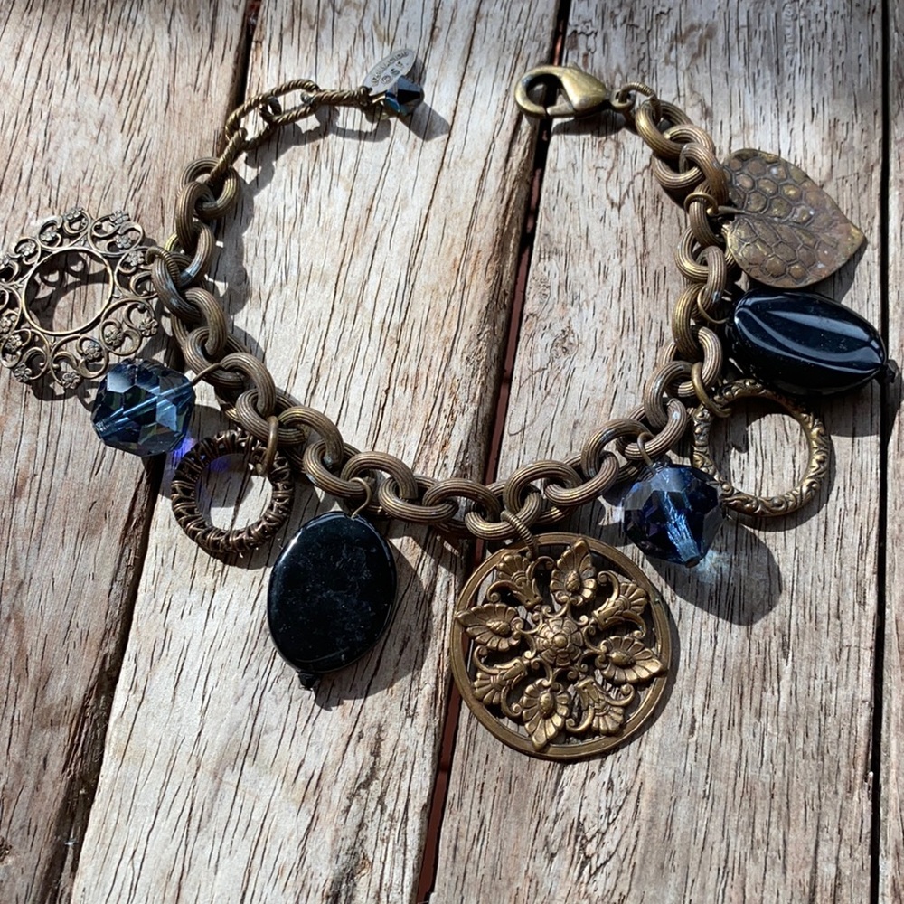 Liz Paiacios bangle bracelet